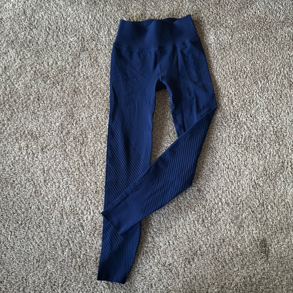 Fabletics navy leggings
